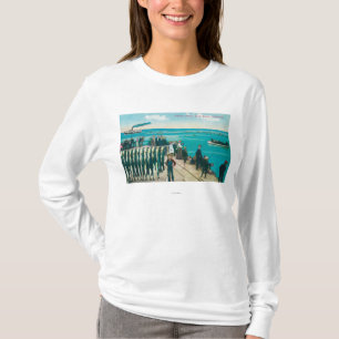 Een Geviste Scène met een Grote Vangst T-shirt