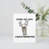 Een glas valentijn vrede. feestdagenkaart (Staand voorkant)