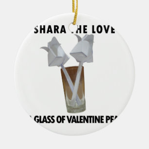 Een glas valentijn vrede. keramisch ornament