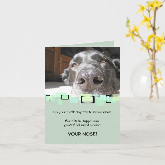 Een glimlach is Geluk u onder Uw Neus vindt Kaart (Gele Bloem)