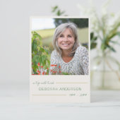 Een goed levend vierkant fotoneutraal begrafenis bedankkaart (Staand voorkant)
