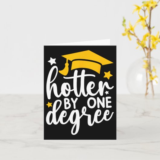 Eén graad heter Funny Afstuderen 2025 Kaart (Gele Bloem)