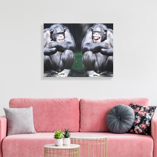 Een grap tussen vrienden Canvas Print (Insitu (Woonkamer))