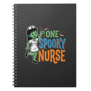 Een griezelig verpleegster Halloween-ontwerp Notitieboek