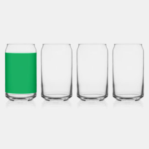 Een groene achtergrond met een witte rand blikvorm glas