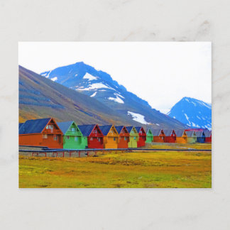 Een groep huizen in Longyearbyen, Spitsbergen Briefkaart