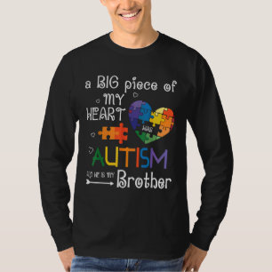 Een groot stuk van mijn hart heeft autisme en hij t-shirt