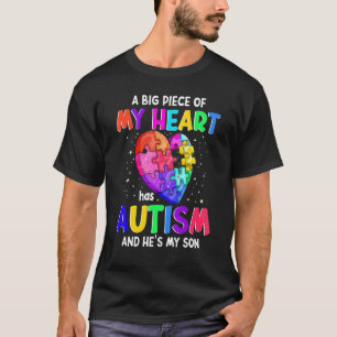 Een groot stuk van mijn hart heeft autisme en hij t-shirt