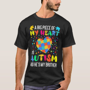 Een groot stuk van mijn hart heeft autisme en hij t-shirt