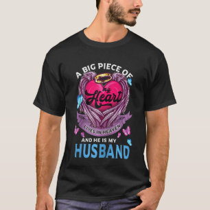 Een groot stuk van mijn hart leeft in de hemel. Hi T-shirt