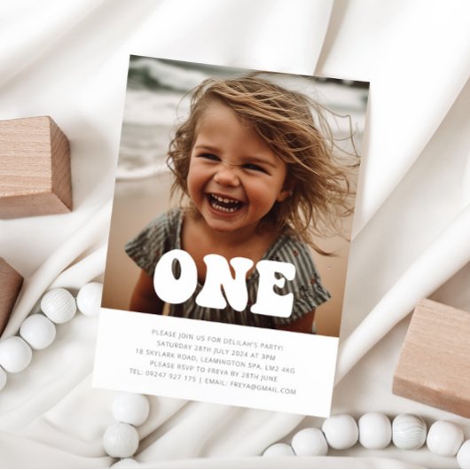 Een - Groovy Foto Verjaardagsuitnodiging Kaart