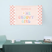 Een Groovy meisje roze Daisy Checker Spandoek (Beurs)