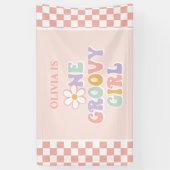 Een Groovy meisje roze Daisy Checker Spandoek (Verticaal)