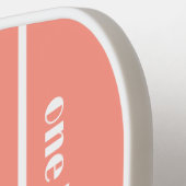 Een Happy Pickler Roze Wit Initialen Grappig Pickleball Paddle (Links Detail)