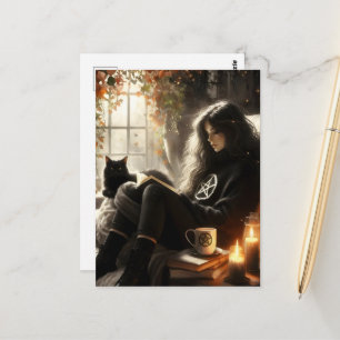 Een heks leest met haar zwarte kat in een gezellig briefkaart