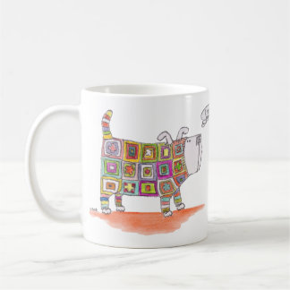 Een hond in een gehaakte outfit. koffiemok