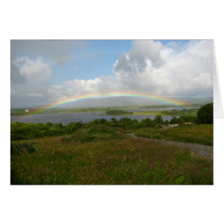 Een Ierse verbijstering, regenboog boven het meer 