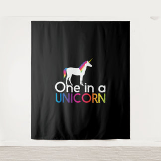 Eén in een eenhoorn wandkleed