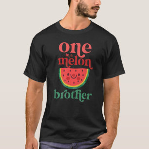 Een in een meloen broederkoute watermeloen eerste  t-shirt