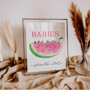 Een in een meloen teken watermeloen baby's zijn zo reclamebord met voetstuk