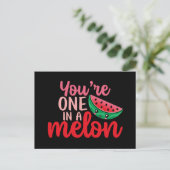 Een in een Melon Cute Love Pun Funny Valentijnsdag Briefkaart (Staand voorkant)