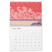 Een ingewikkeld paisley patroon met levendige rode kalender (Jan 2027)
