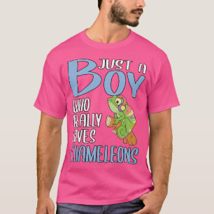 Een jongen die echt van kameleons houdt t-shirt