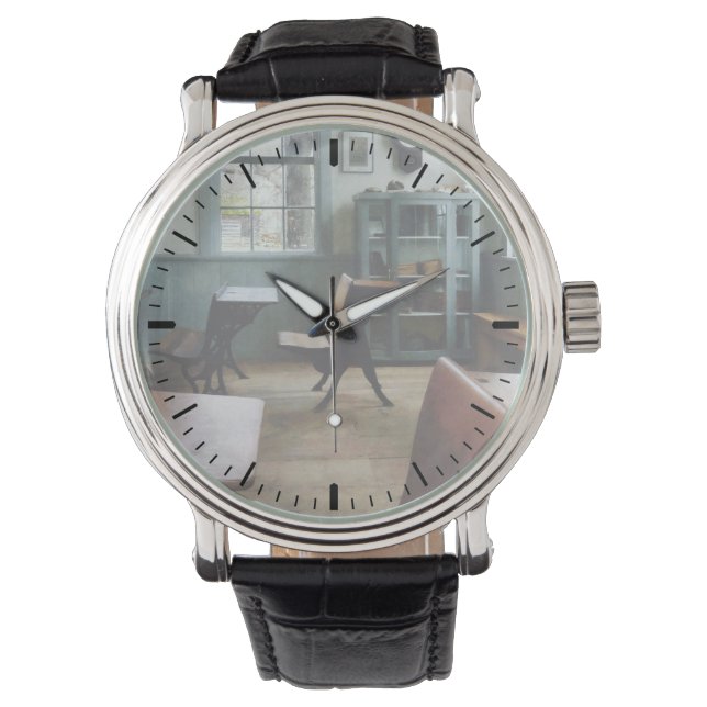 Eén kamer-schoolhuis met klok horloge (Voorkant)