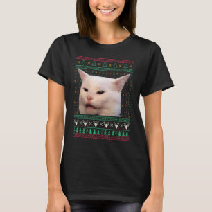 Een kat met een lelijke X Mas Sweaters. T-shirt