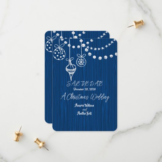 Een Kerstbruiloft Witte Krijt Design op Blauw Save The Date (Voorkant / Achterkant in situ)