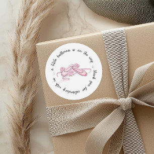 Een klein balletdanseresje is op komst Roze ballet Ronde Sticker