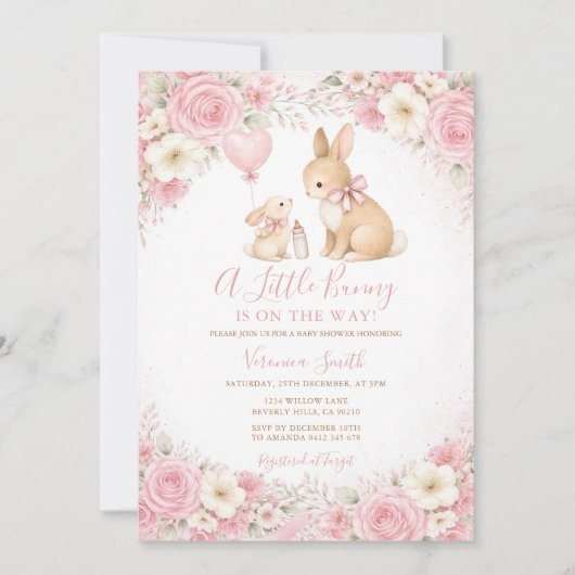 Een klein konijntje is op komst Baby Shower Bloeme Kaart (Voorkant)
