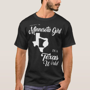 Een klein meisje in een Texas wereld T-shirt