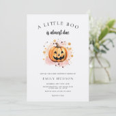 Een kleine boe is bijna verwant Baby shower Kaart (Staand voorkant)