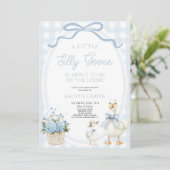 Een Kleine Dwaas Gans Blauw Lint Bloemen Baby Show Kaart (Staand voorkant)