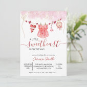 Een kleine liefje rode Baby shower uitnodiging (Staand voorkant)