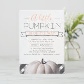 Een kleine pompoen is onderweg Buffalo Check Herfs Kaart (Staand voorkant)