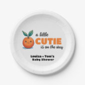 Een kleine stropdas is onderweg Baby shower Papieren Bordje (Voorkant)