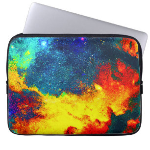 Een Kleurrijke Reis Door het Universum. Koop Nu Laptop Sleeve