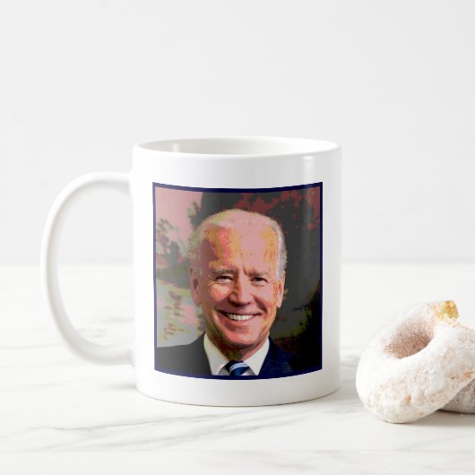 Een kopje Joe-koffie-mok met afbeelding van Joe Bi Koffiemok (Met donut)