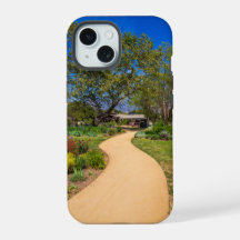 een lang kronkelend voetpad bij Descanso Gardens