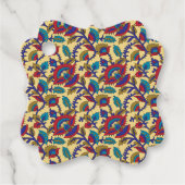 Een levendig textiel kunstwerk met vet rood, ja bedankjes labels (Voorkant)