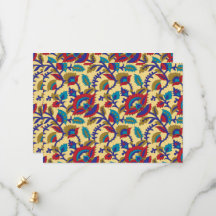 Een levendig textiel kunstwerk met vet rood, ja