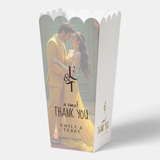 Een lieve dank u Monogram Minimale bruiloft foto Bedankdoosjes (Voorkant)