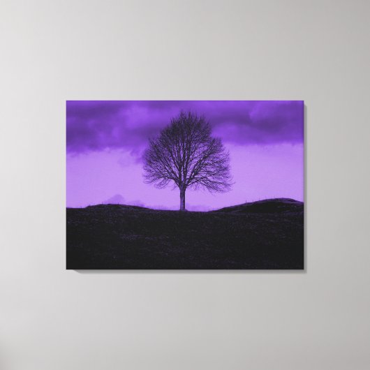 Een Lone Tree Pop Art Paarse Landschaps Canvas Afdruk (Voorkant)