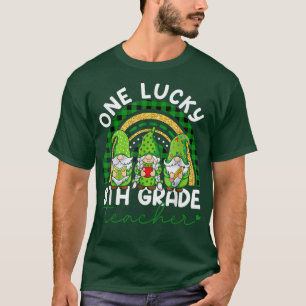 Eén Lucky 8e klas leraar Gnomes St Patricks Rai T-shirt
