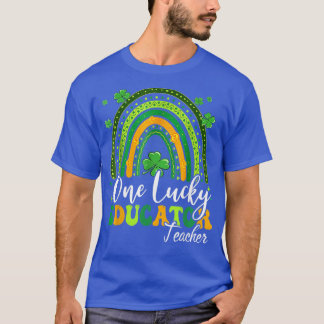 Eén Lucky Educator Teacher Rainbow Shamrock Patric T-shirt