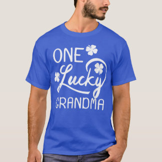 Een Lucky Grandma St Patrick's Day T-shirt
