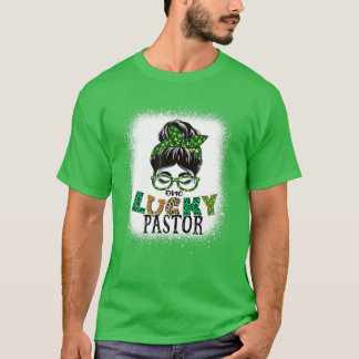 Een Lucky Pastor bladerde Messy Bun St Patricks Da T-shirt