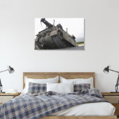 Een M88A2 Hercules Recovery Vehicle Canvas Afdruk (Insitu (Slaapkamer))